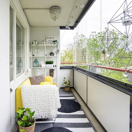 Bright City-centre With View And Parking - Haaris Huoneisto