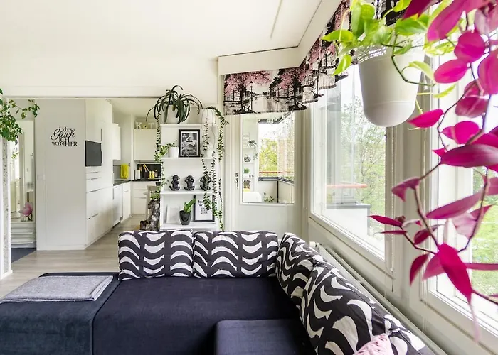 Bright City-centre With View And Parking - Haaris Διαμέρισμα